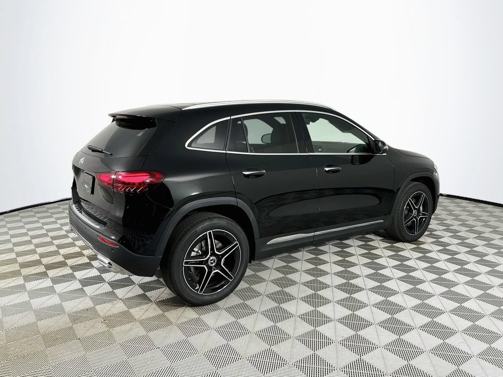 New 2026 Night Black Mercedes-Benz GLA 250 image 38