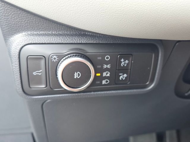 New 2026 Star White Metallic Tri-Coat Ford Active image 26