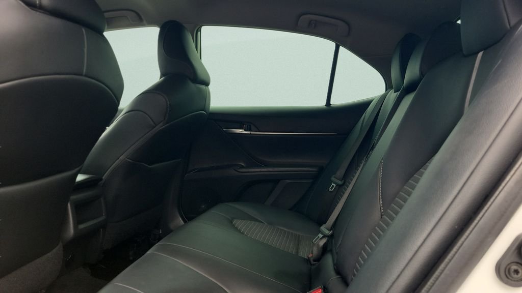 Certified Used 2020 White Toyota SE image 10