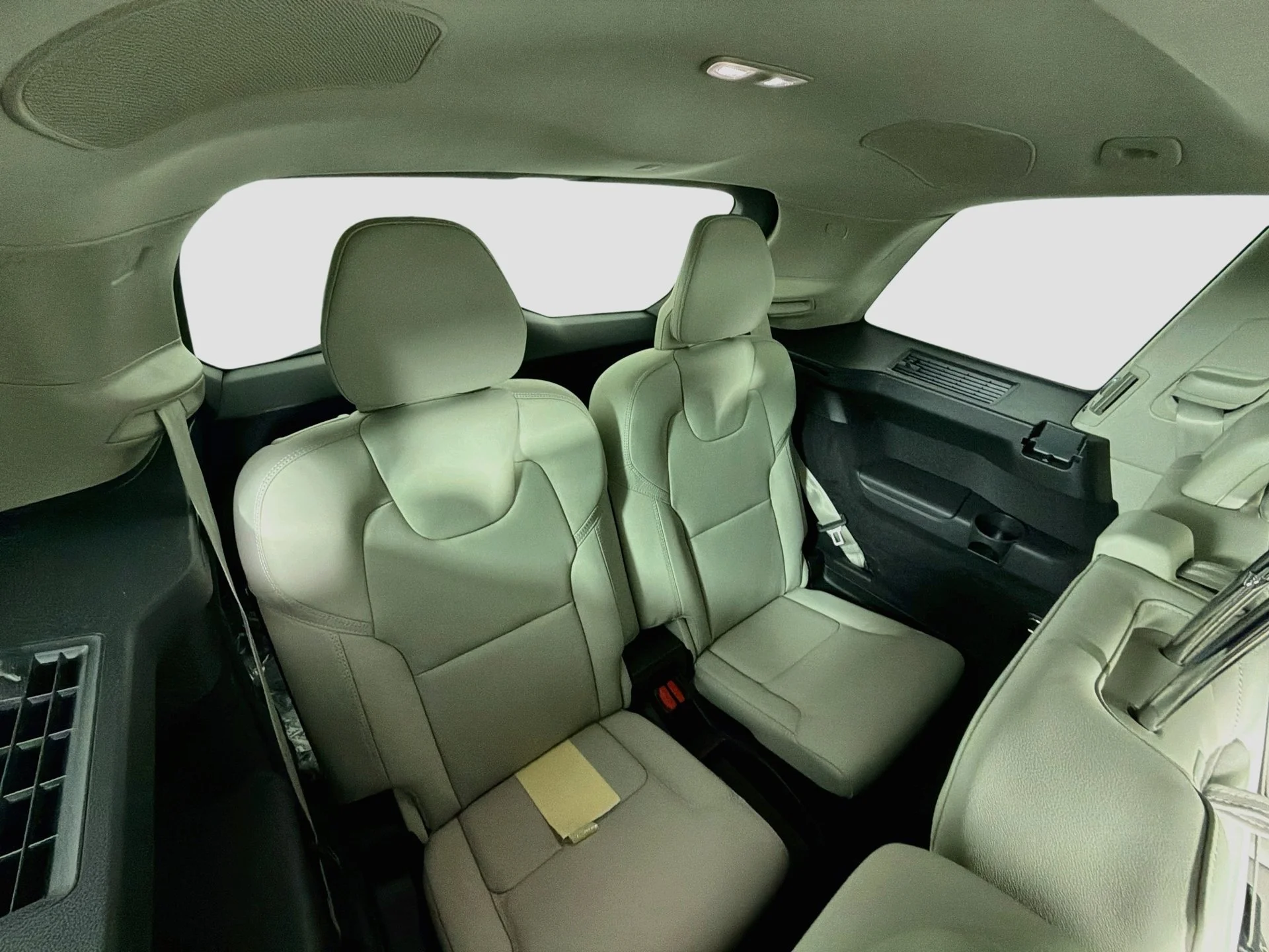 New 2027 Denim Blue Volvo Ultra image 32