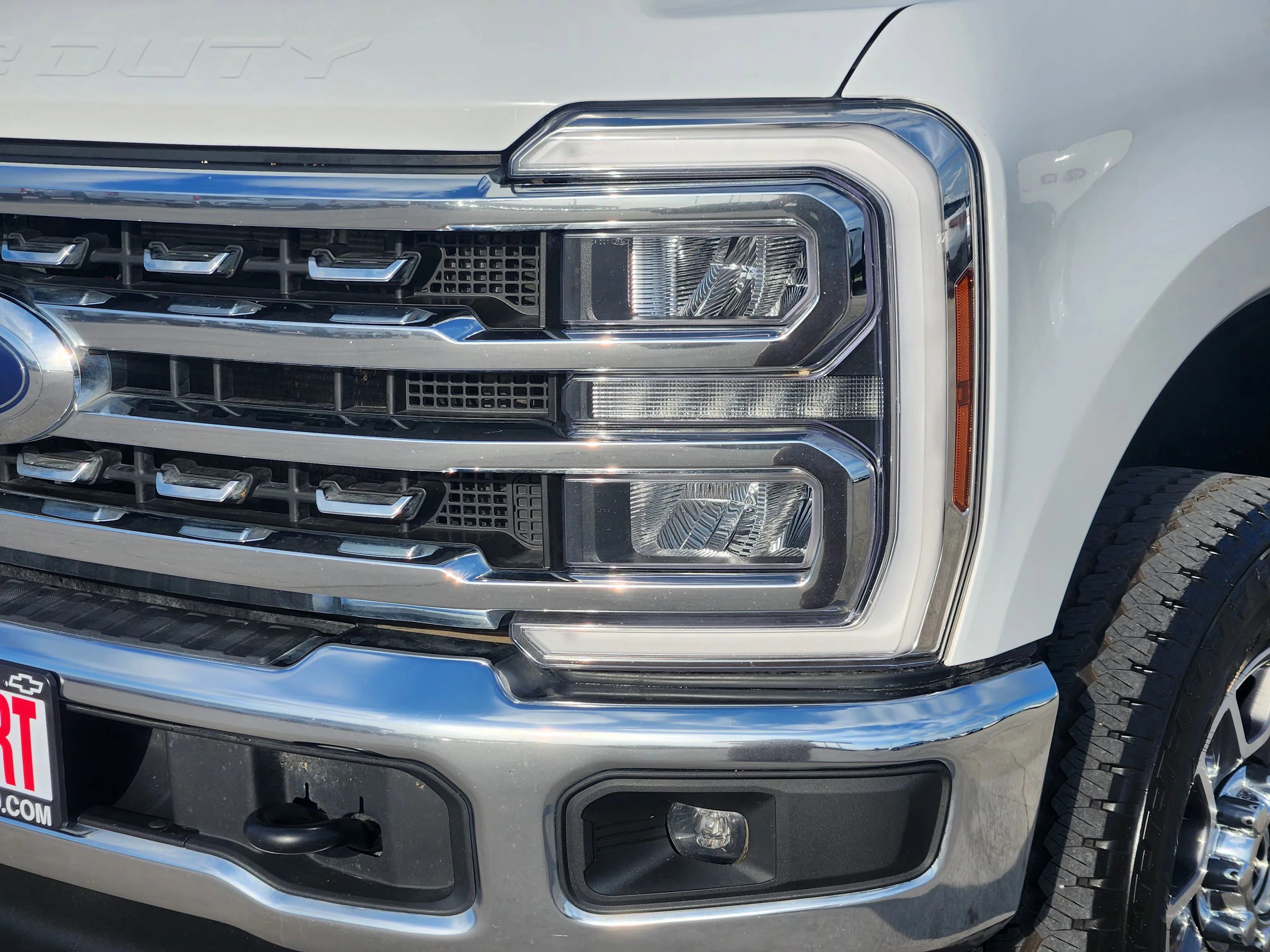 Used 2024  Ford XL image 8
