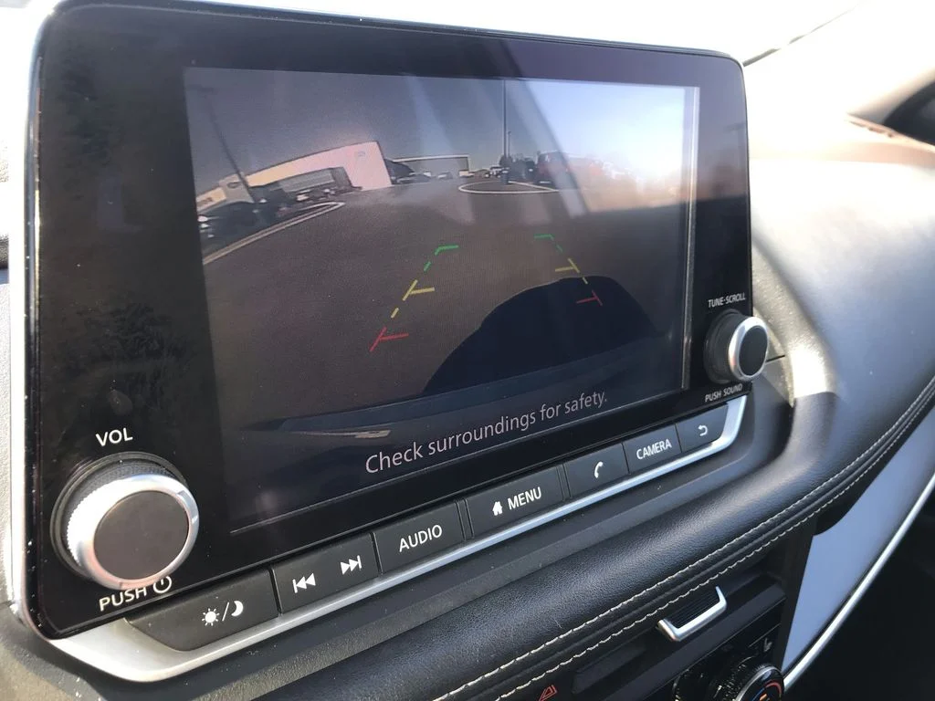 Used 2023 Silver Nissan SV image 17