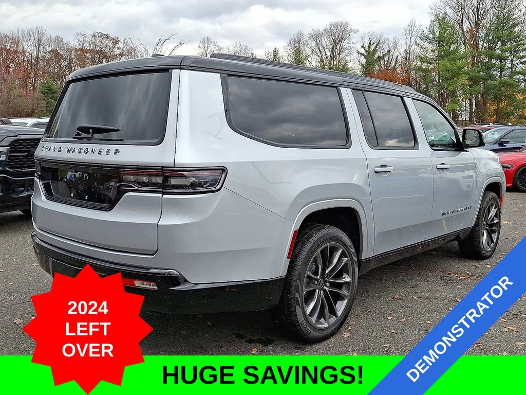 New 2024 Silver-Zynith Exterior Paint Jeep Series II image 4