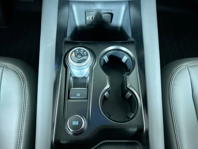 New 2026 STAR WHITE Ford Active RWD image 15