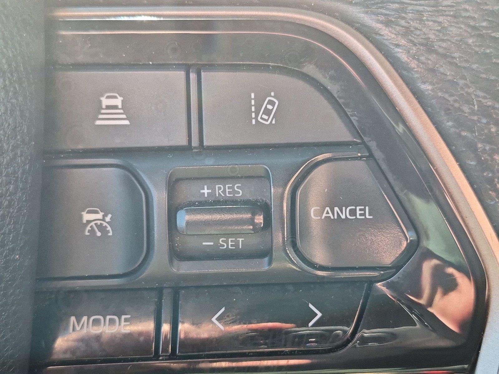 Used 2022  Toyota SR5 image 20