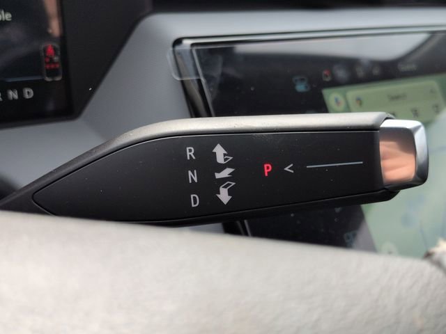 2027 Chevrolet Bolt RS - Photo 17