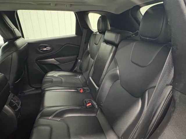 Used 2019 Black Jeep Limited image 9