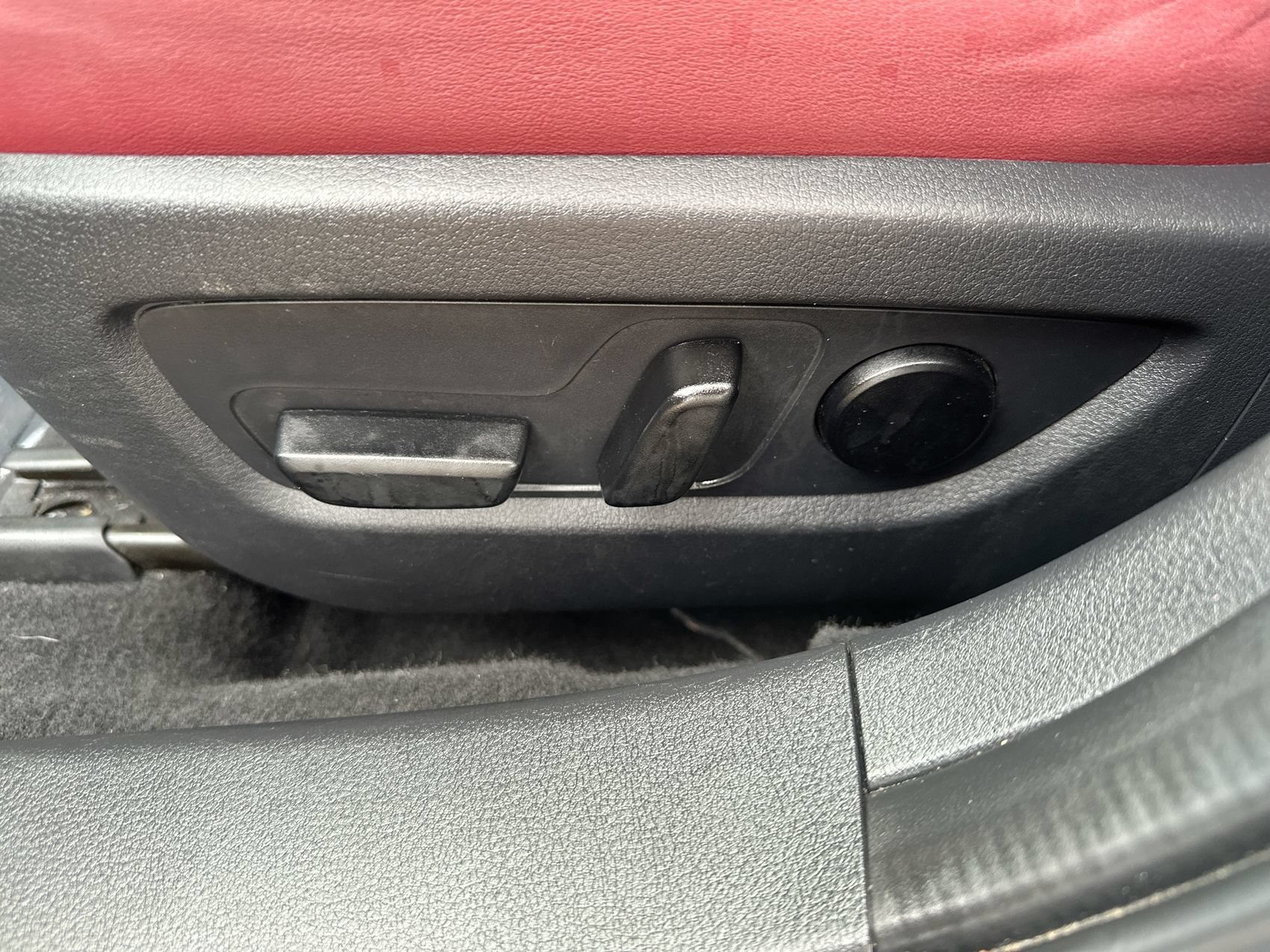 Used 2024 Polymetal Gray Metallic Mazda 2.5 S Carbon Edition image 12