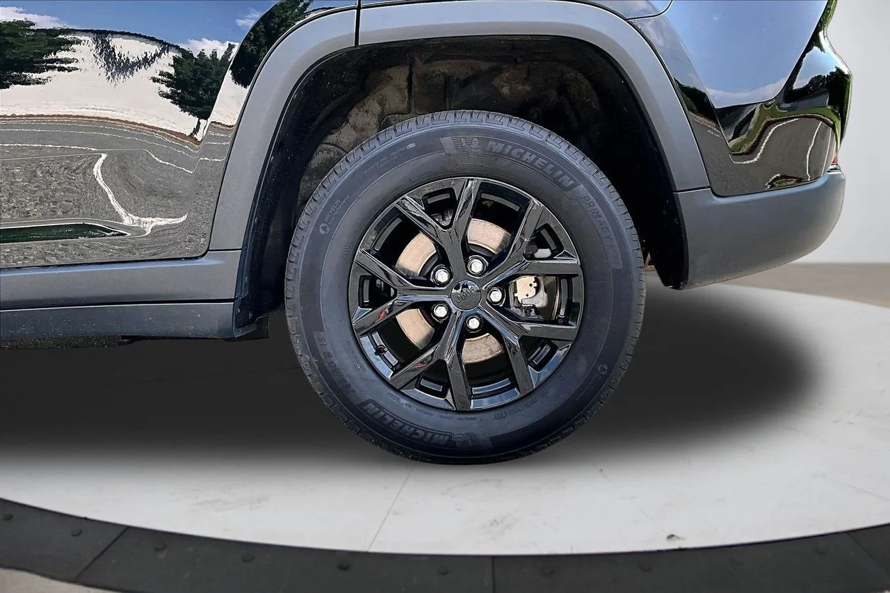Certified Used 2024 Black Jeep Altitude X image 35