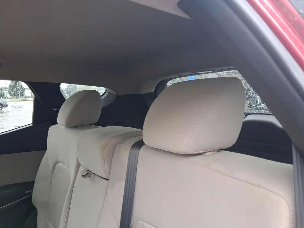 Used 2014 Serrano Red Hyundai Base image 32
