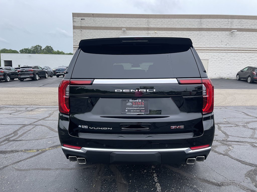 2026 GMC Yukon XL Denali - Photo 8