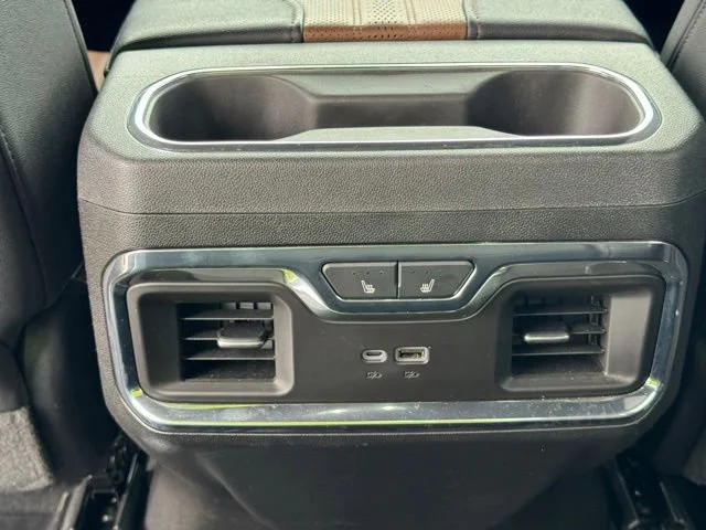 Used 2024 Summit White Chevrolet High Country image 19