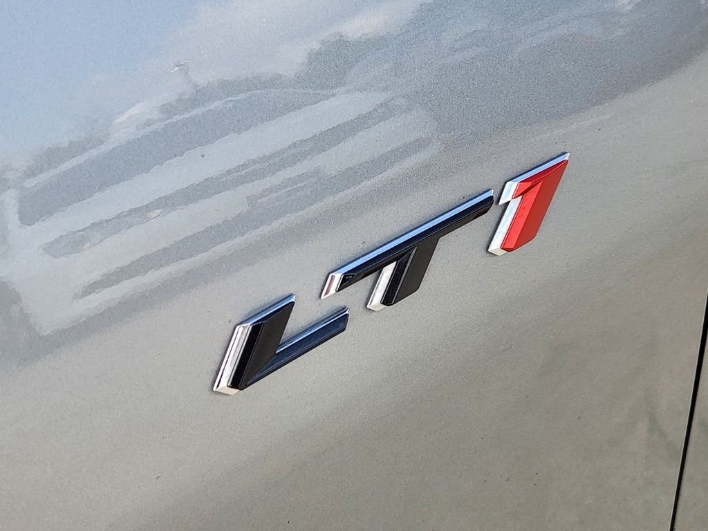 Used 2023 Sharkskin Metallic Chevrolet LT1 image 13