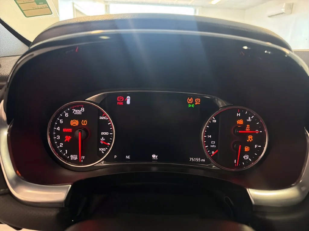 Used 2022 MOSAIC BLACK METALLIC Chevrolet Premier image 21
