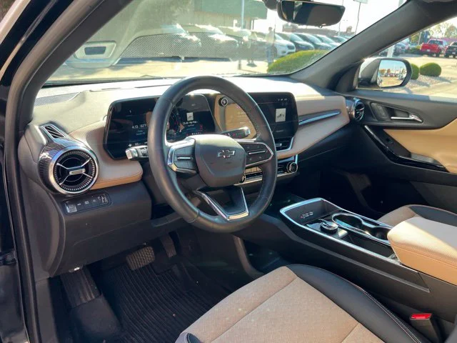 Used 2025 Black Chevrolet ACTIV image 10