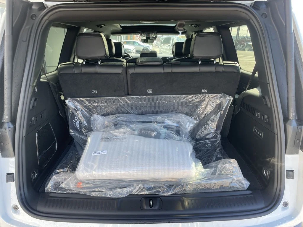 New 2026 Bright White Clear-Coat Exterior Paint Jeep Limited Altitude image 10