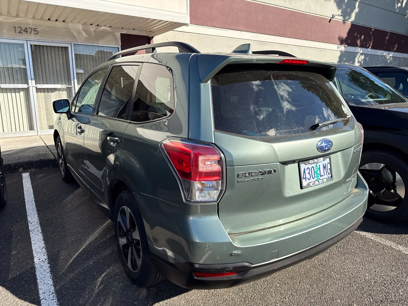 Used 2018 Green Subaru 2.5i Premium image 2