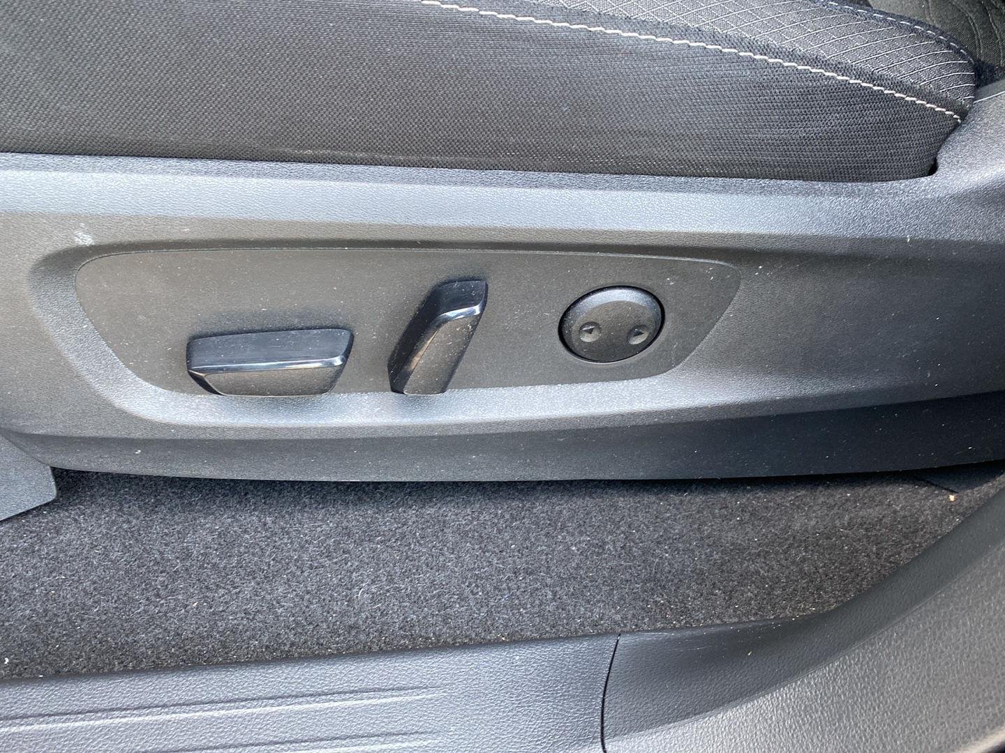 Certified Used 2023 Gun Metallic Nissan SV image 21