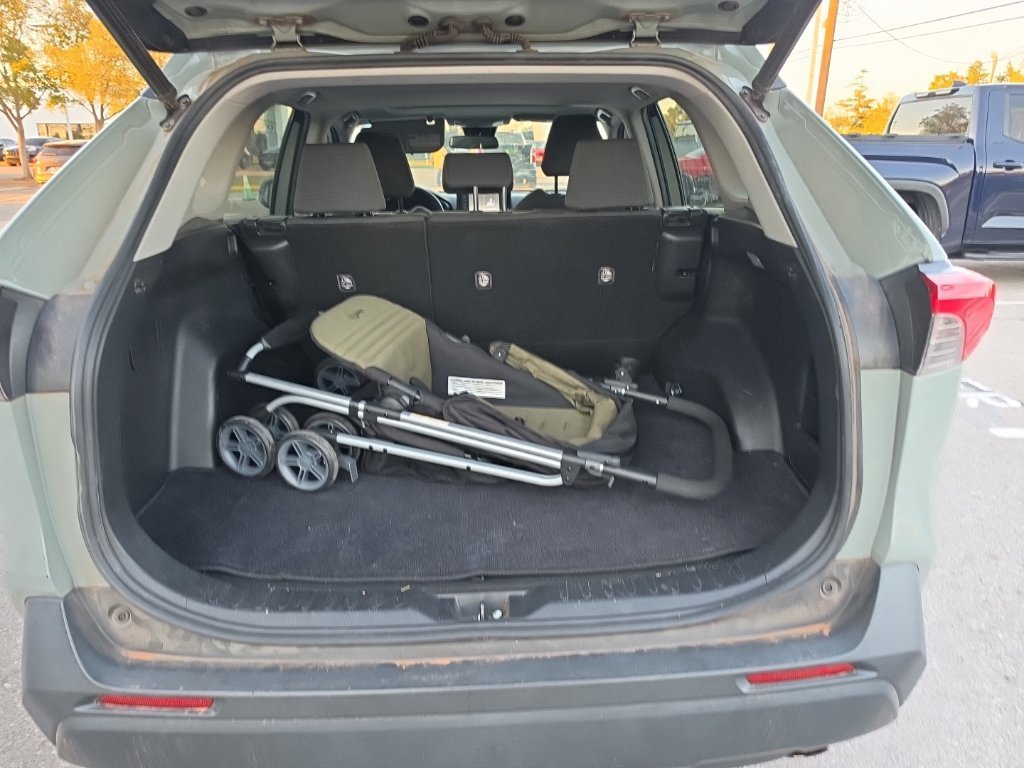 Used 2020 Gray Toyota XLE image 19
