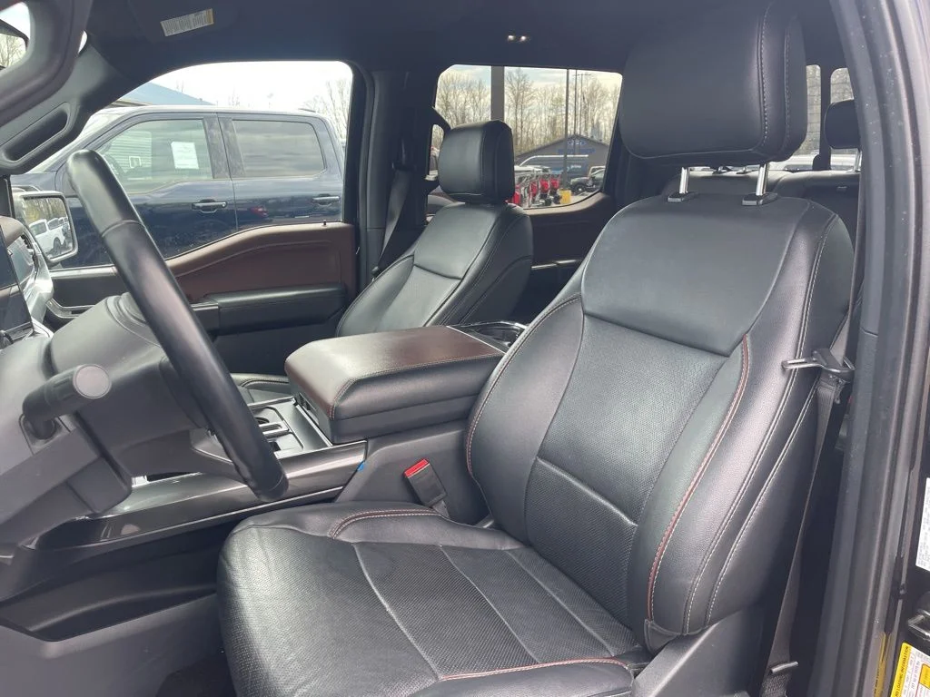 Used 2022 Black Ford Lariat image 19