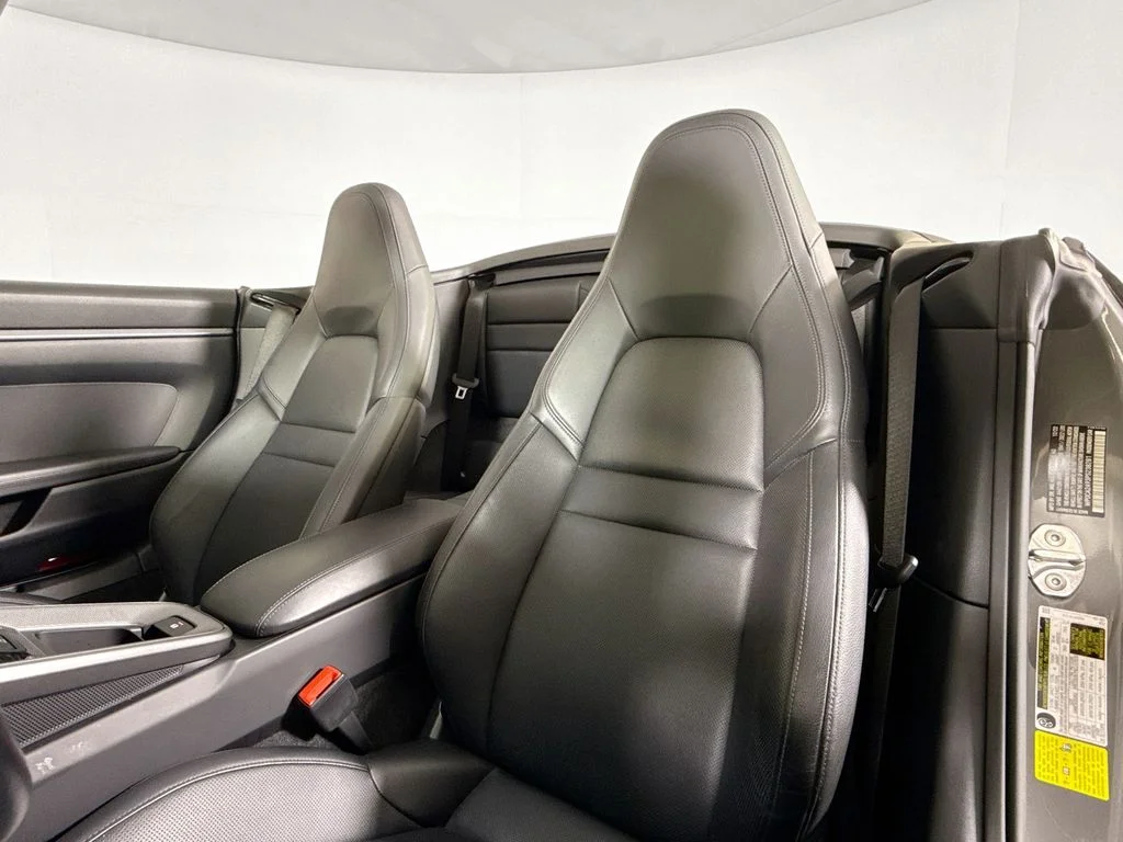 Used 2023 Grey Porsche Carrera image 5