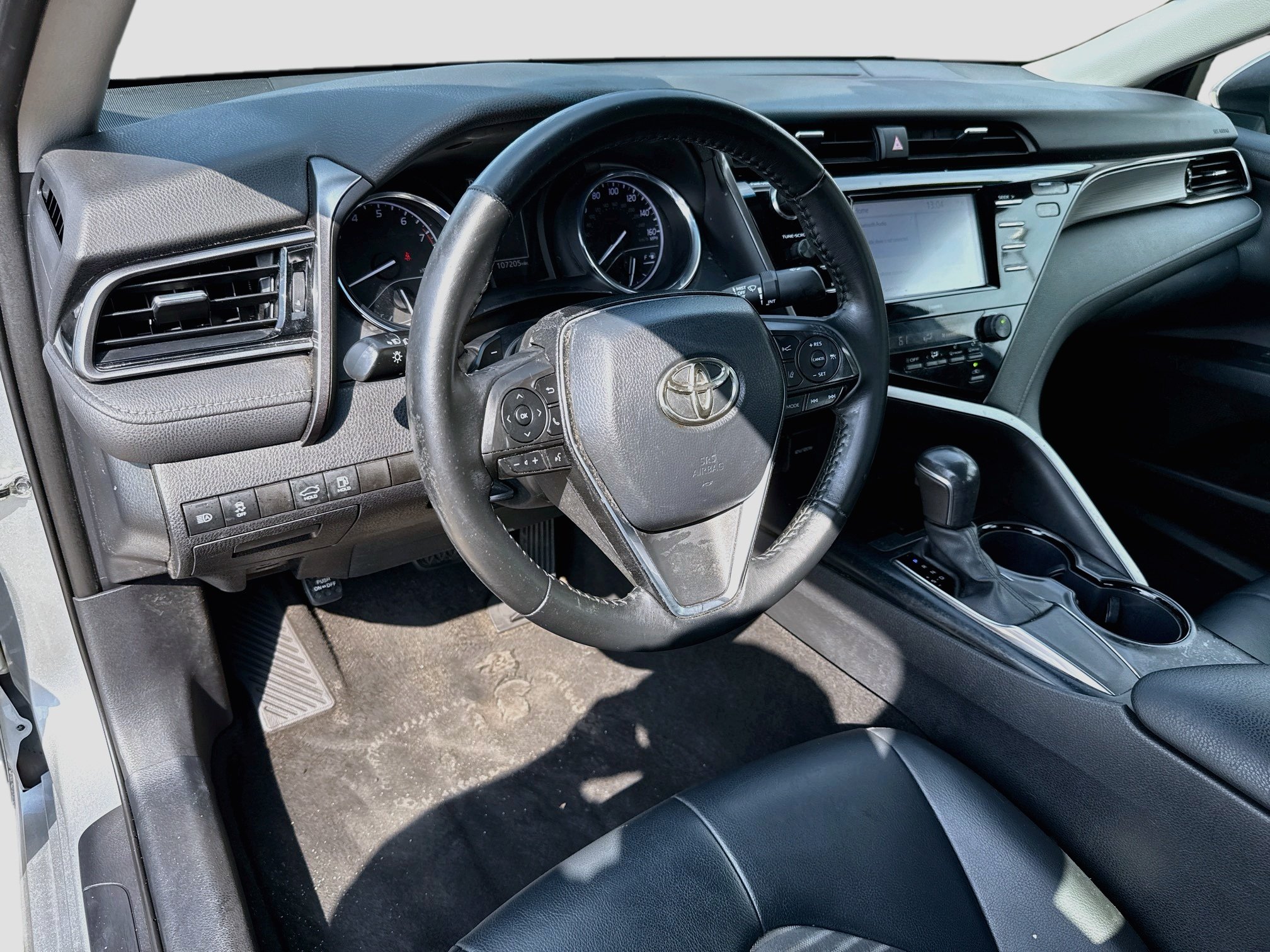 Used 2020 Celestial Silver Metallic Toyota SE image 9