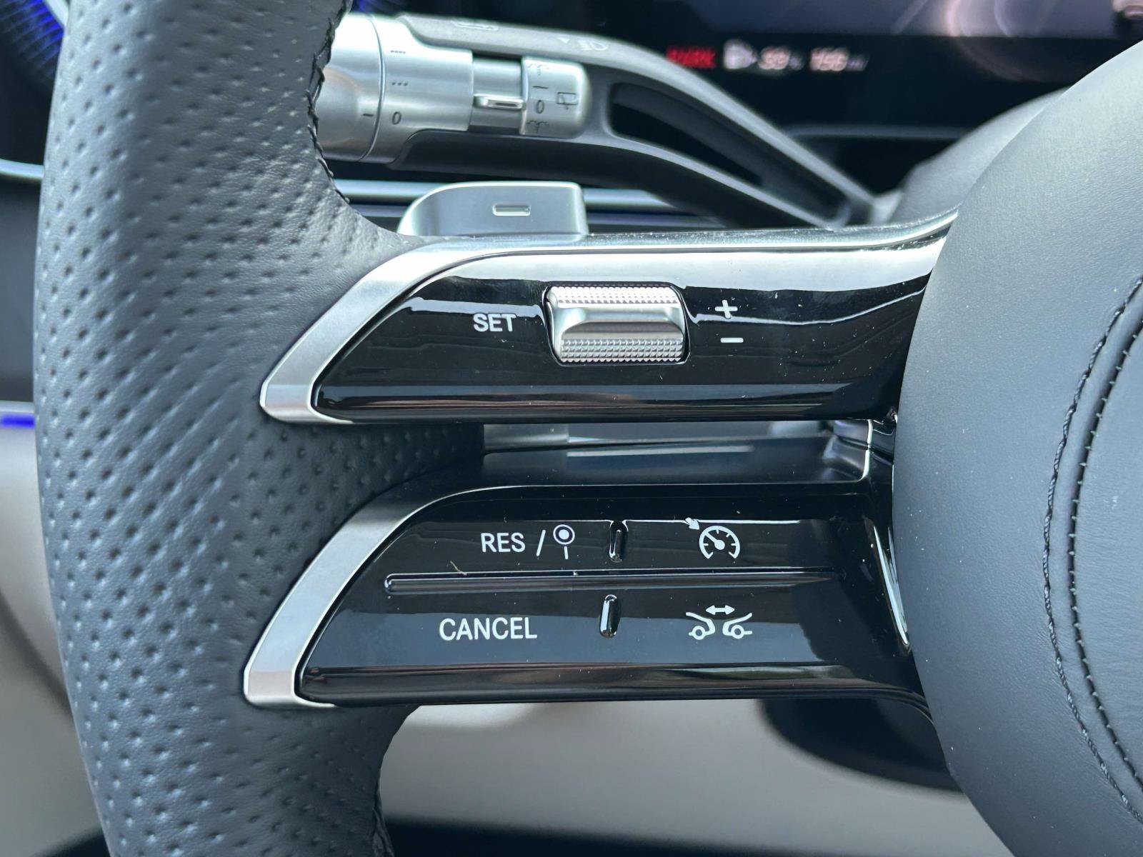 New 2027 Polar White Mercedes-Benz GLS 450 4MATIC® SUV image 27