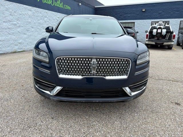 Used 2019 Blue Lincoln Reserve image 8
