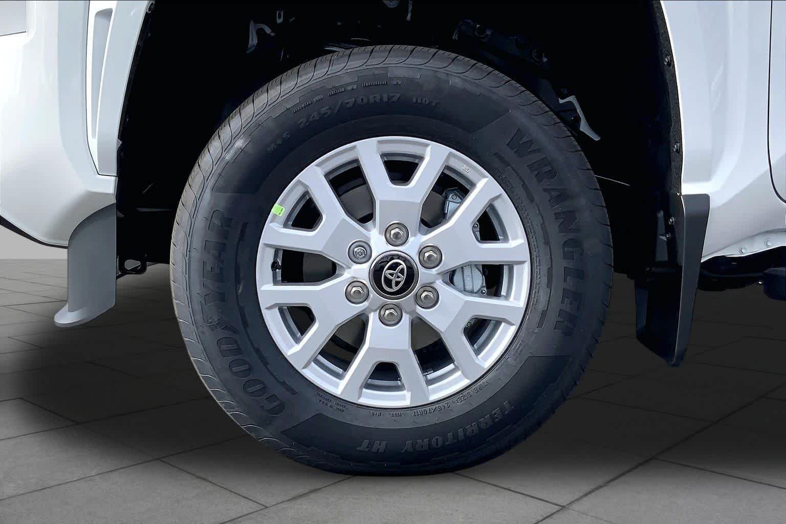New 2026 Ice Cap Toyota SR5 image 11
