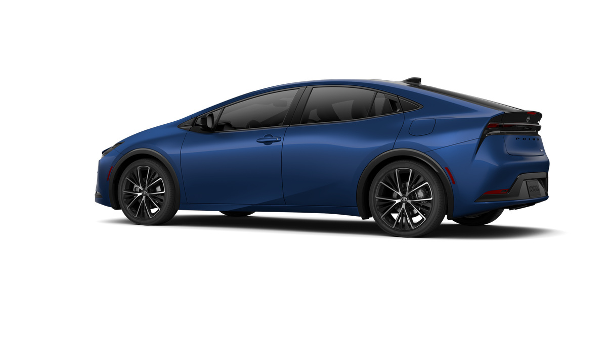 New 2027 Reservoir Blue Toyota XLE image 5
