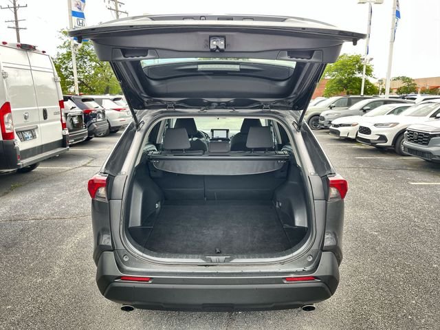 2024 Toyota RAV4 XLE - Photo 21