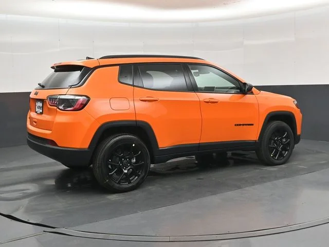 New 2026 Joose Exterior Paint Jeep Latitude image 3