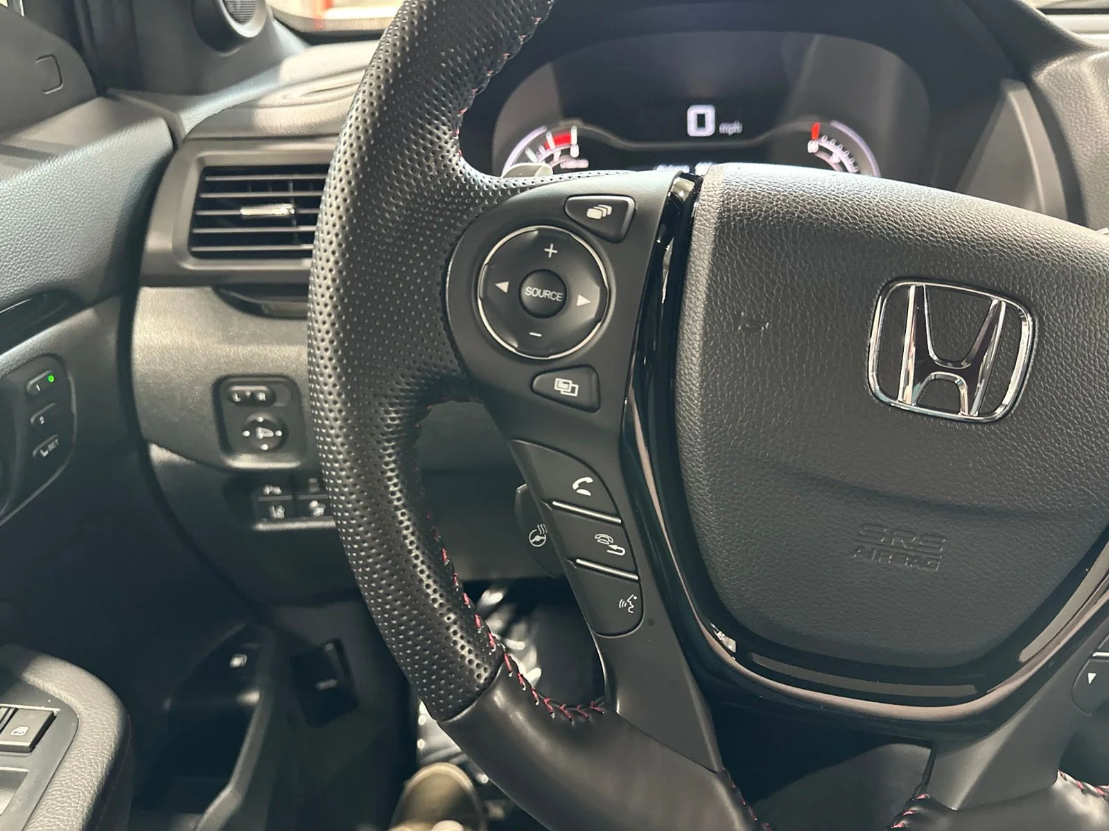 2023 Honda Ridgeline Black Edition - Photo 48