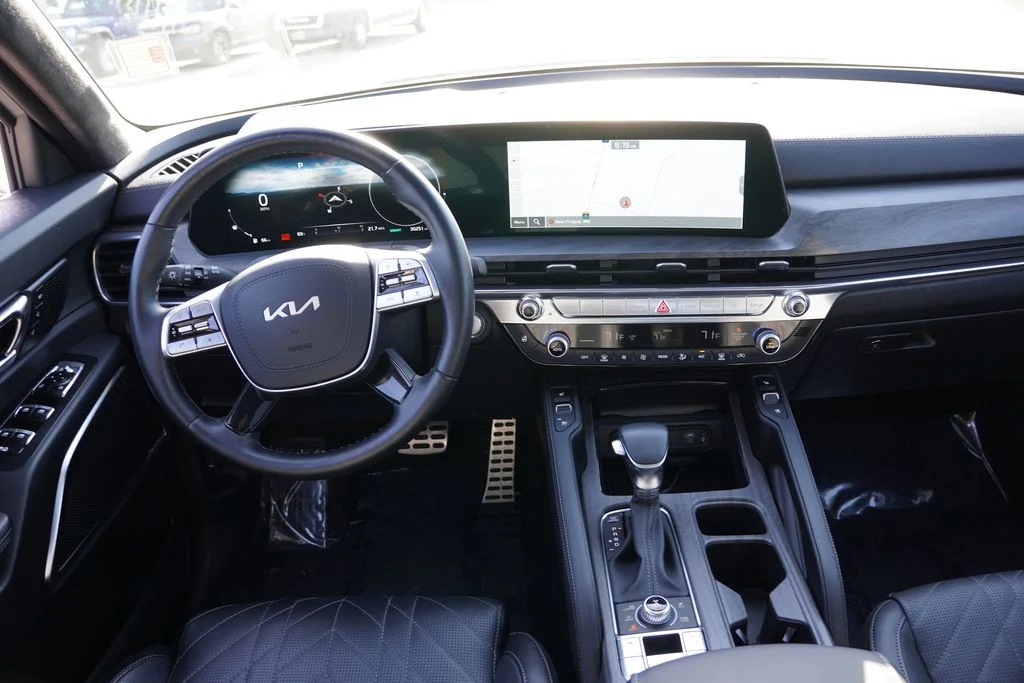 Used 2025 Wolf Gray Kia SX-Prestige X-Pro image 22