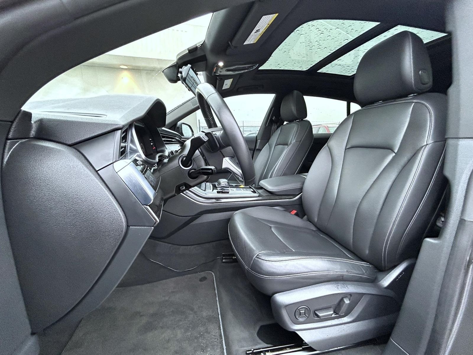 Used 2019  Audi 3.0T Premium Plus image 10