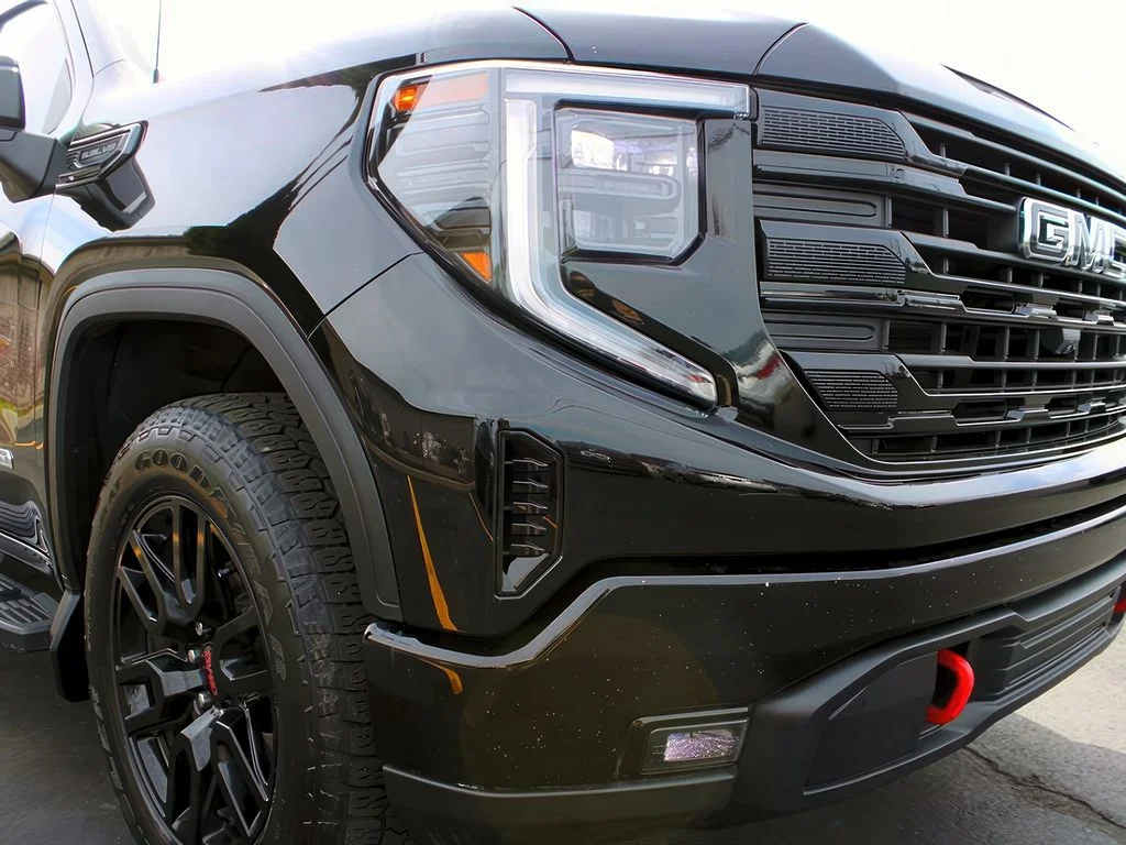 Used 2022 Onyx Black GMC Elevation image 29