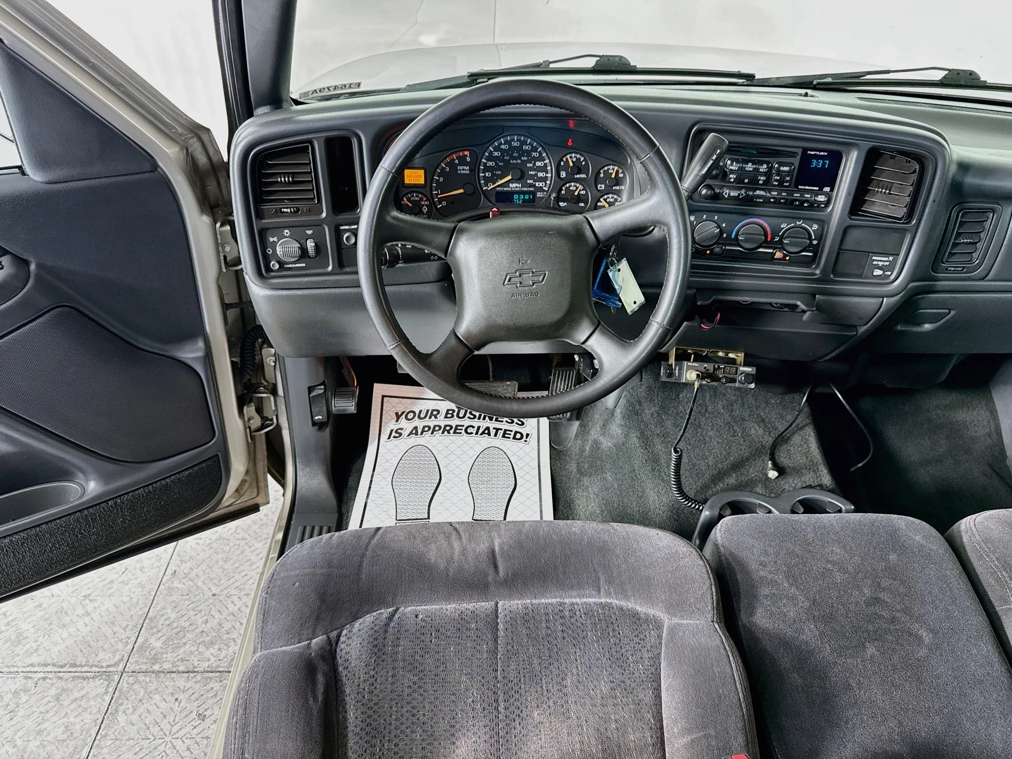 Used 2002 Light Pewter Metallic Chevrolet LS image 19