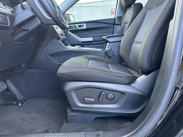 Used 2022 Black Ford XLT image 13