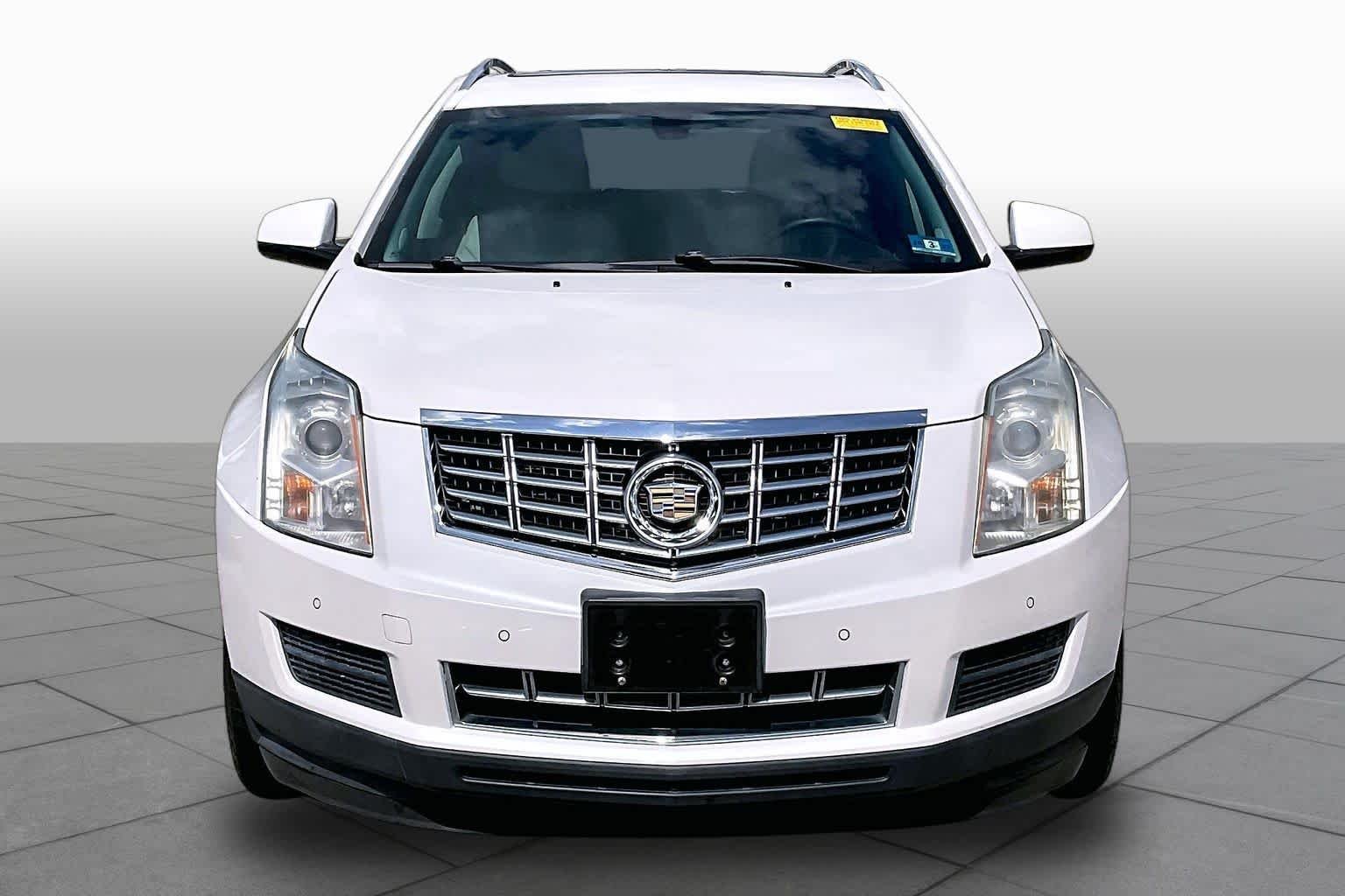 Used 2016 Platinum Ice Tricoat Cadillac Luxury Collection image 4
