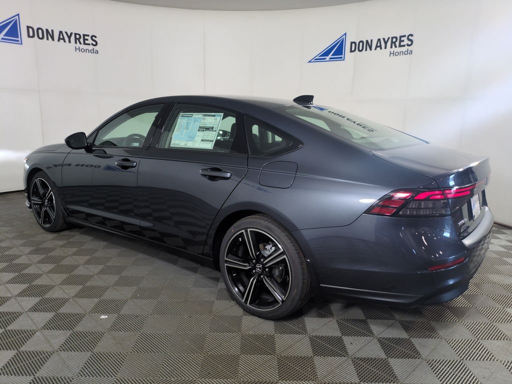 New 2026 Meteorite Gray Metallic Honda SE image 3