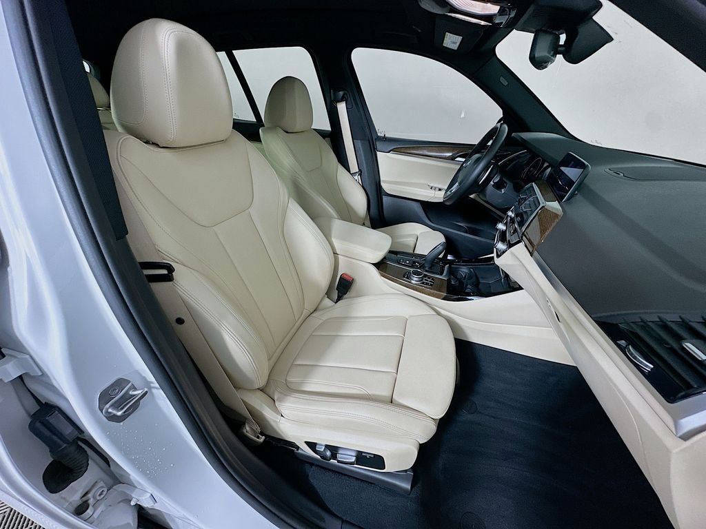 Used 2020 Mineral White Metallic BMW xDrive30i image 29