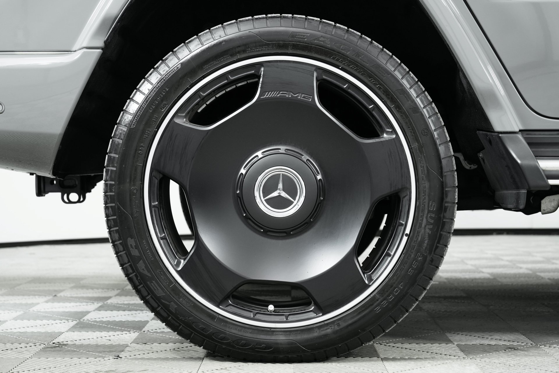 Used 2025  Mercedes-Benz G 63 AMG® image 44