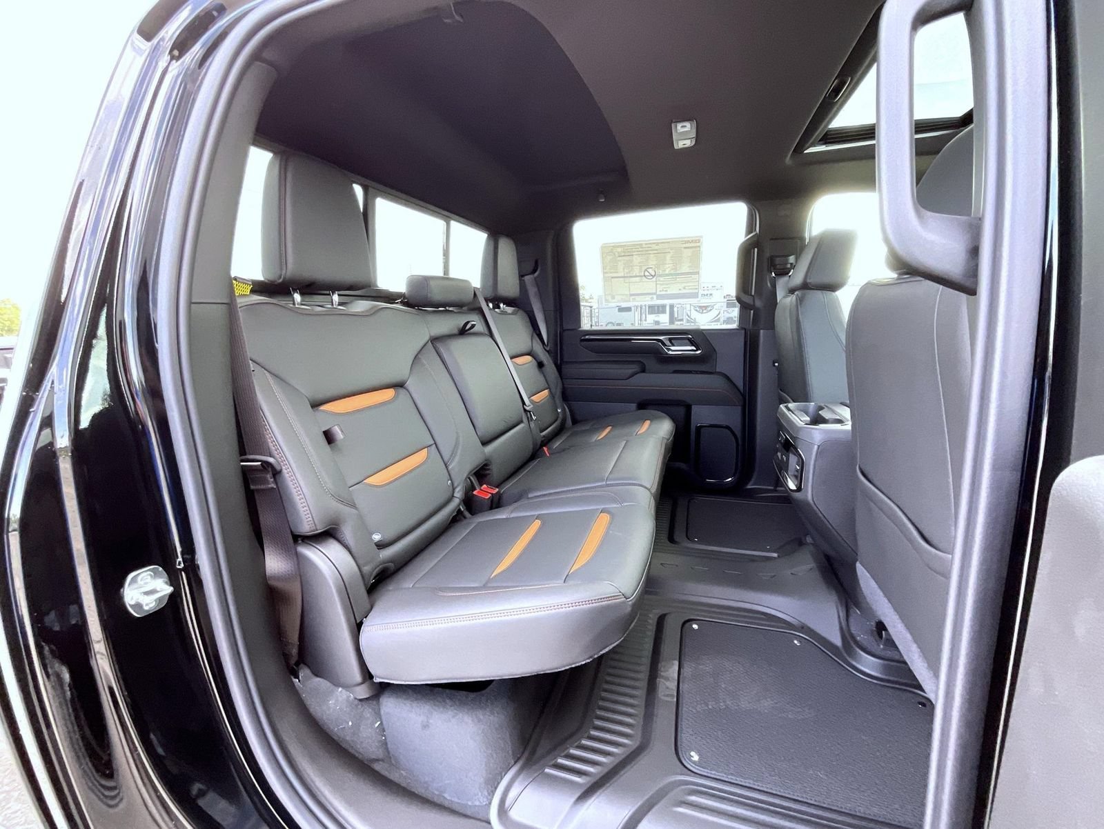 2026 GMC Sierra 2500HD AT4 - Photo 18