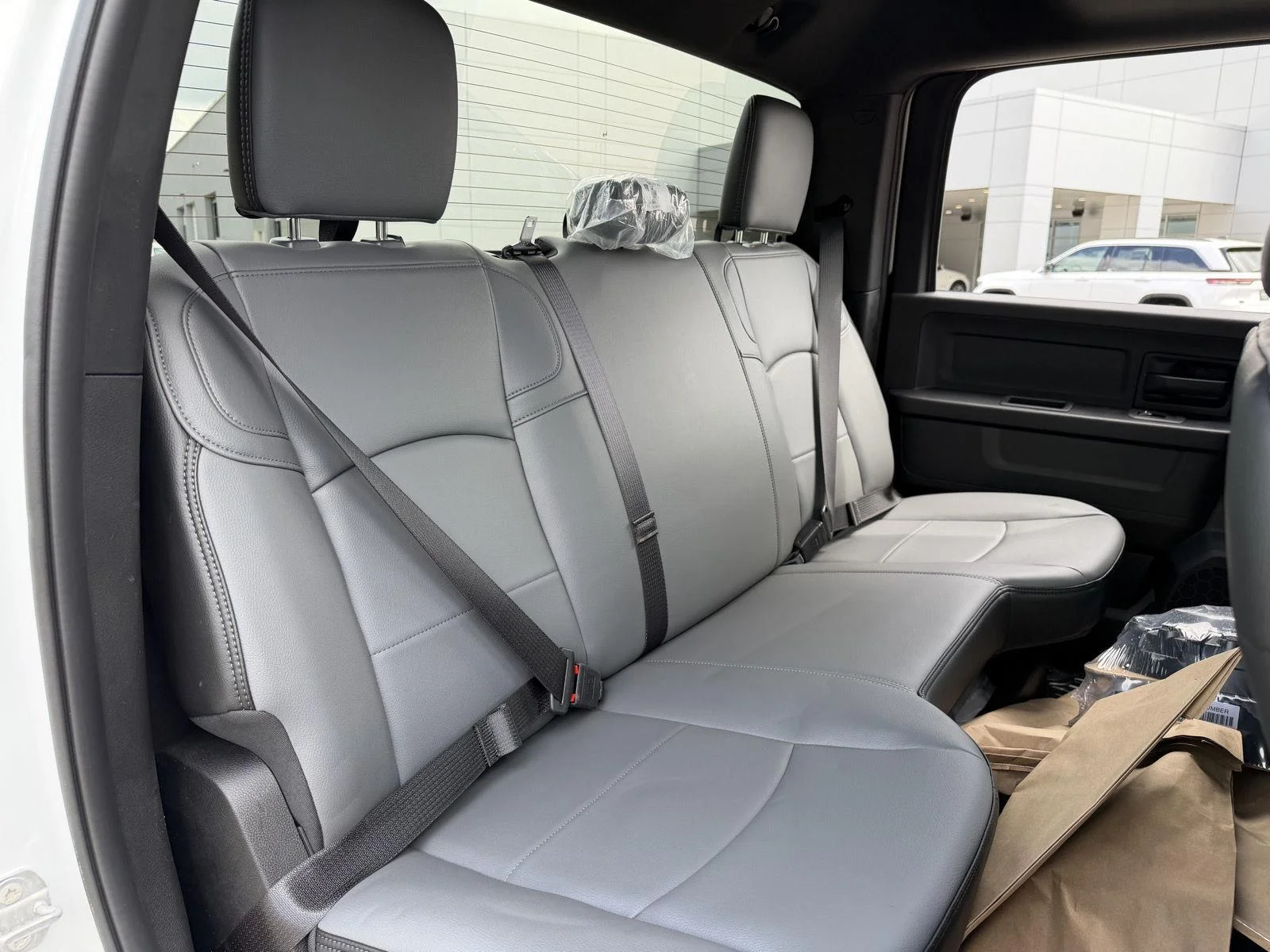 New 2026 Bright White Clear-Coat Exterior Paint RAM Tradesman image 17