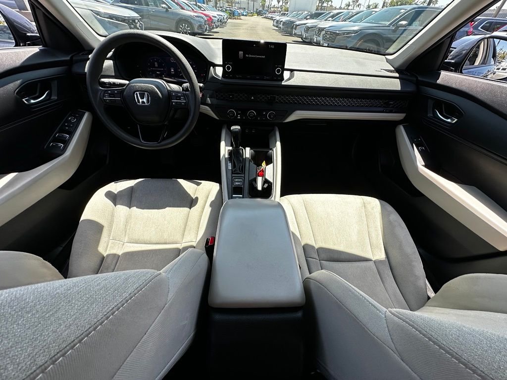 Used 2024  Honda LX image 17