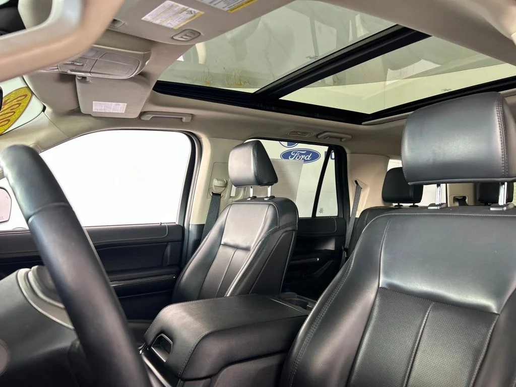 Used 2022 Black Ford XLT image 27