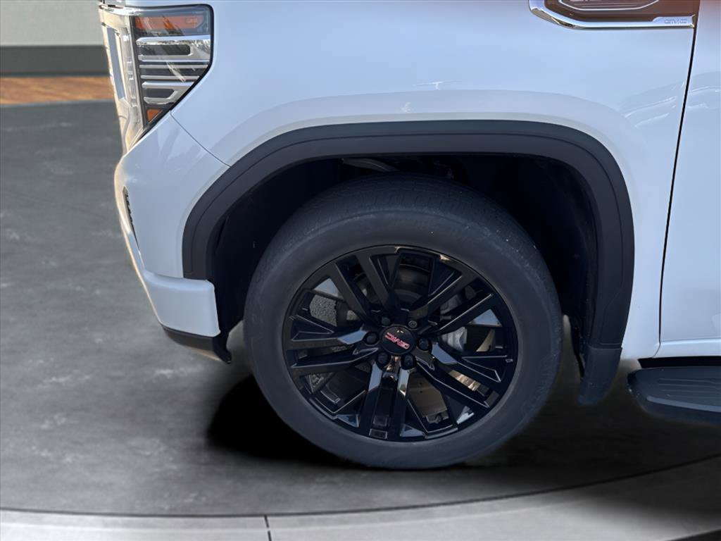 Used 2022 Summit White GMC Denali image 21