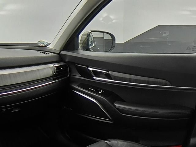 Used 2024 Green Kia SX-Prestige image 40