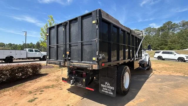 Used 2022  Ford NA image 50