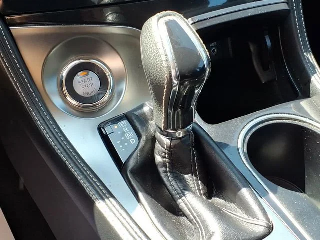 Used 2022 Gray Nissan SV Xtronic CVT image 12